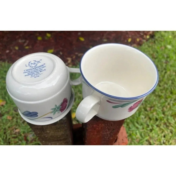 Lenox POPPIES on BLUE, 2 Flat Cups, 2.75" VINTAGE Excellent Condition USA - Picture 2 of 14